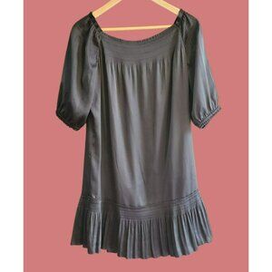 WHBM Black Scoop Neck Pleated Hem Mini Yoke Dress Medium LBD Relaxed Summer